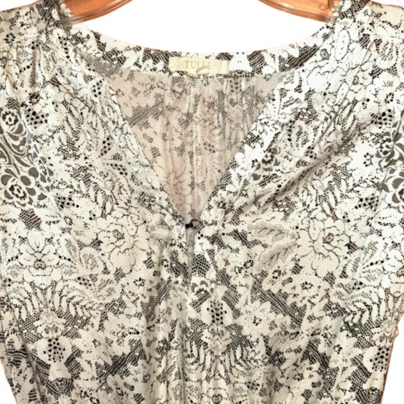 Tulle by Anthro Women’s Medium White & Black Floral Tie Cinch Waist Mini Dress - Picture 3 of 13